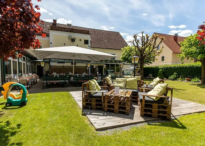 艾吉迪维特穆劳宾馆 3*